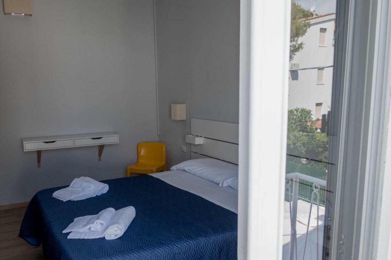 B&B Riviera Castiglioncello Luaran gambar